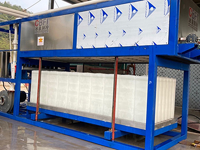 ماكينة إنتاج الكتل الثلجية للتبريد المباشر، سعة 5 طن (لأحد العملاء في Guizhou في العام 2021)